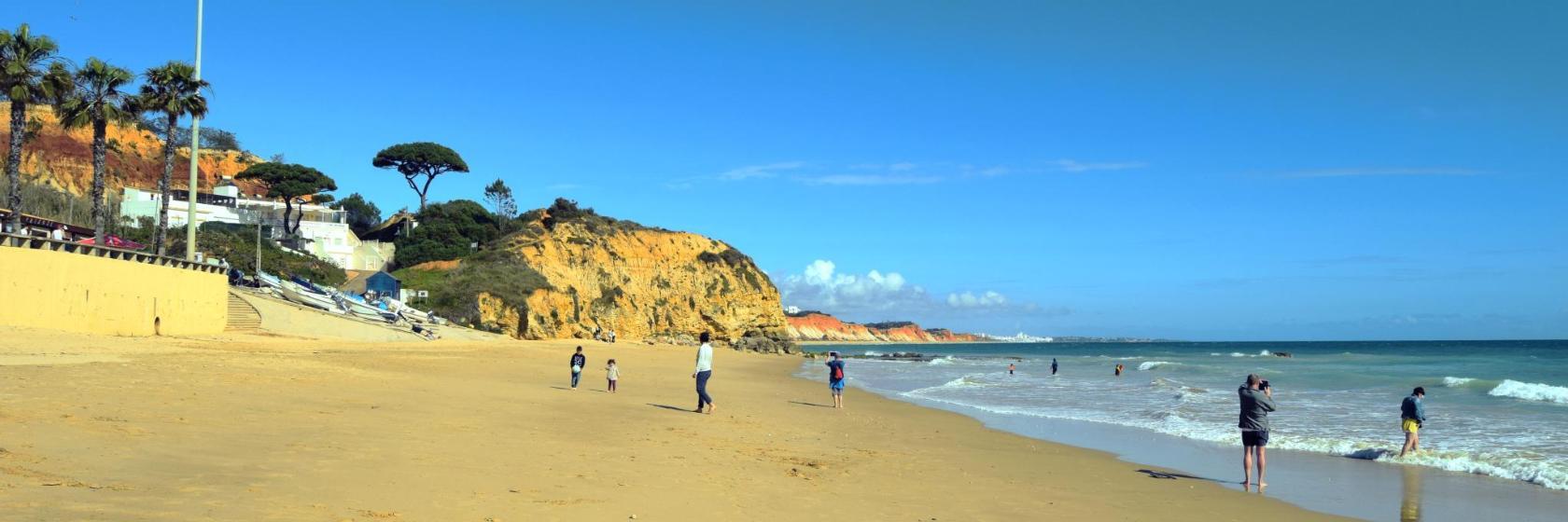 Praia dos Olhos de Água-stranden